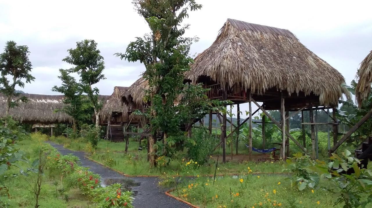 Sunny Field Eco Stilt House Villa Cát Tiên Eksteriør bilde
