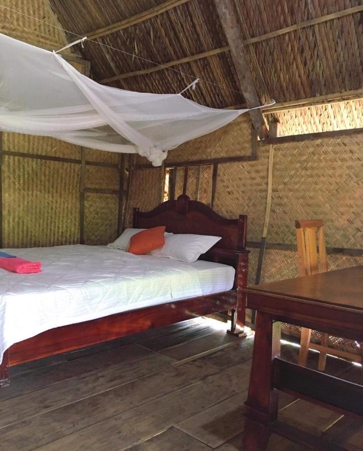 Sunny Field Eco Stilt House Villa Cát Tiên Eksteriør bilde